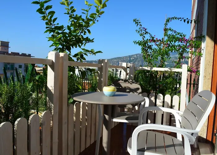 Luiselle Charming Center 4*