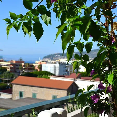 Luiselle Charming Center Πανσιόν