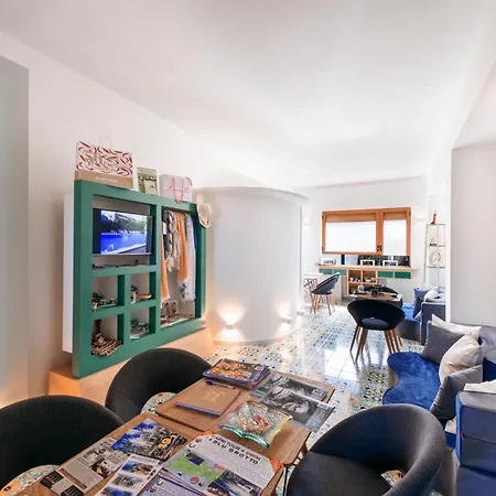 Luiselle Charming Center 4* Σορέντο