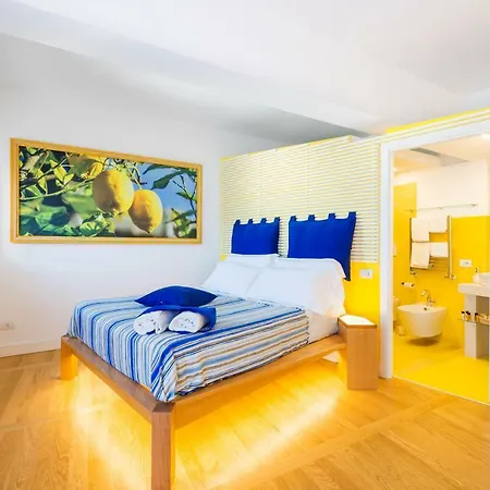 Luiselle Charming Center Guest house