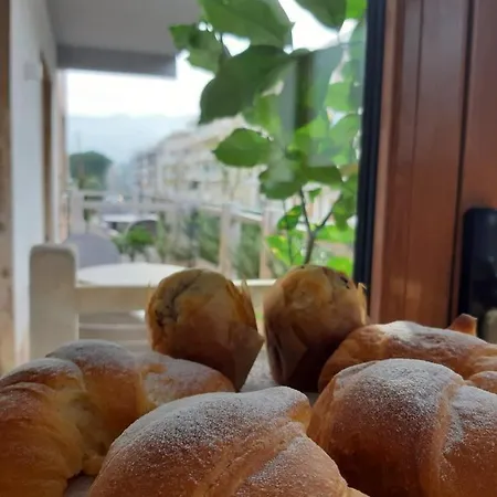 Luiselle Charming Center Πανσιόν